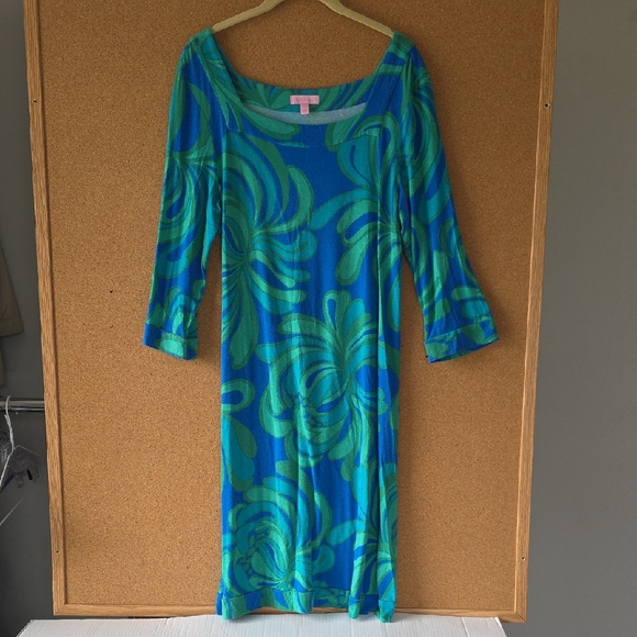 Lilly Pulitzer Dresses & Skirts - Lilly Pulitzer Blue Green Floral Dress L  3/4 Sleeve Casual Shift Dress
